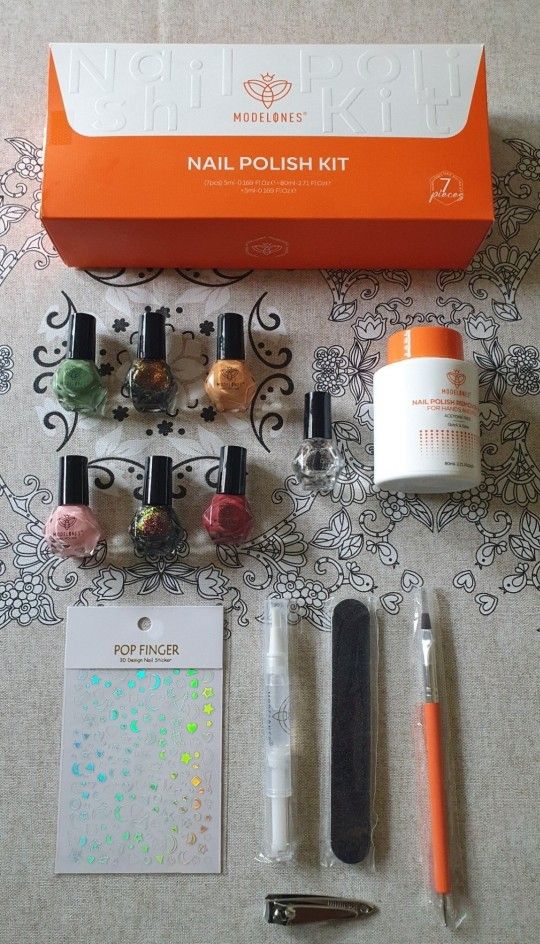 Nail Polish Kit With Nail Remover 