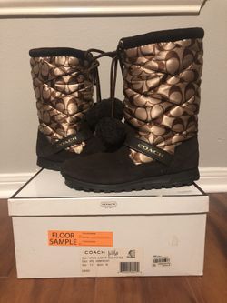 Coach boots authentic size 7