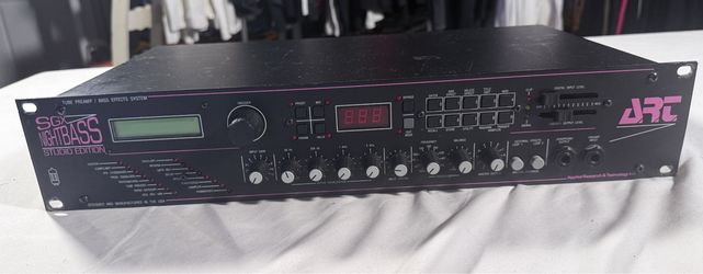 ART Night Bass Vintage Bass Guitar Effects Rack