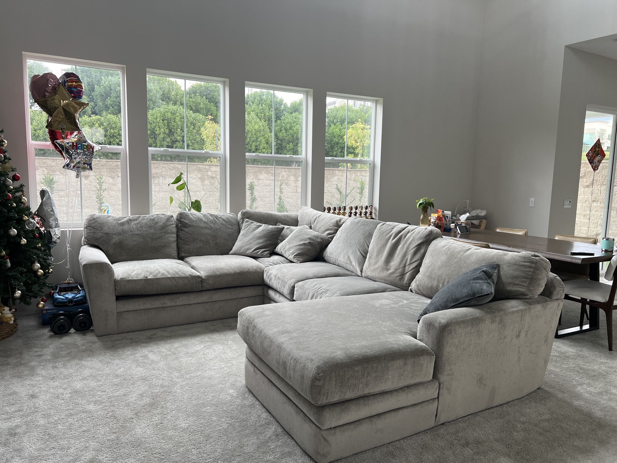 3 Piece Sectional Couch 101”X134”X68”
