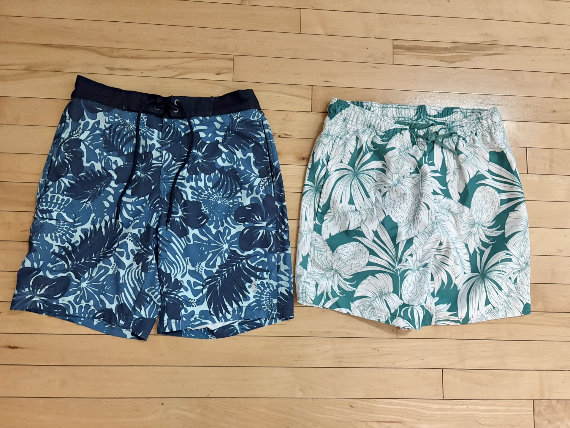 Men’s Size Small Swim Shorts