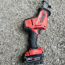 2719-20 Milwaukee M18 FUEL 18V Lithium-Ion Brushless Cordless HACKZALL Reciprocating Saw/ 1 Battery 