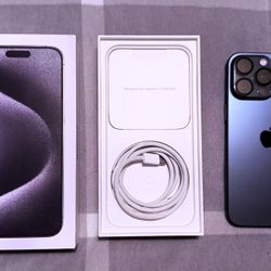 iPhone 15 Pro Max 256 GB Mint Condition