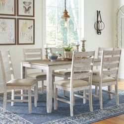 Dining Room Set table 6 Chairs