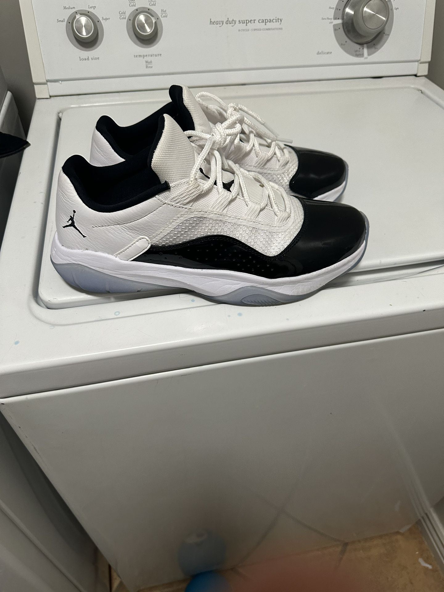 Tenis
