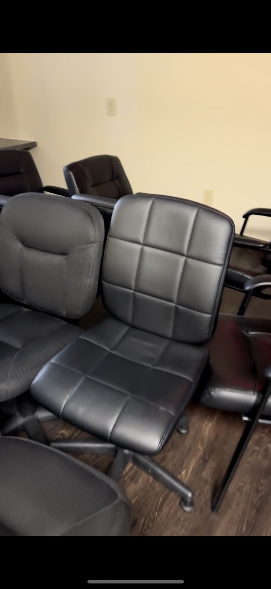 14 Office Chairs Great Shape