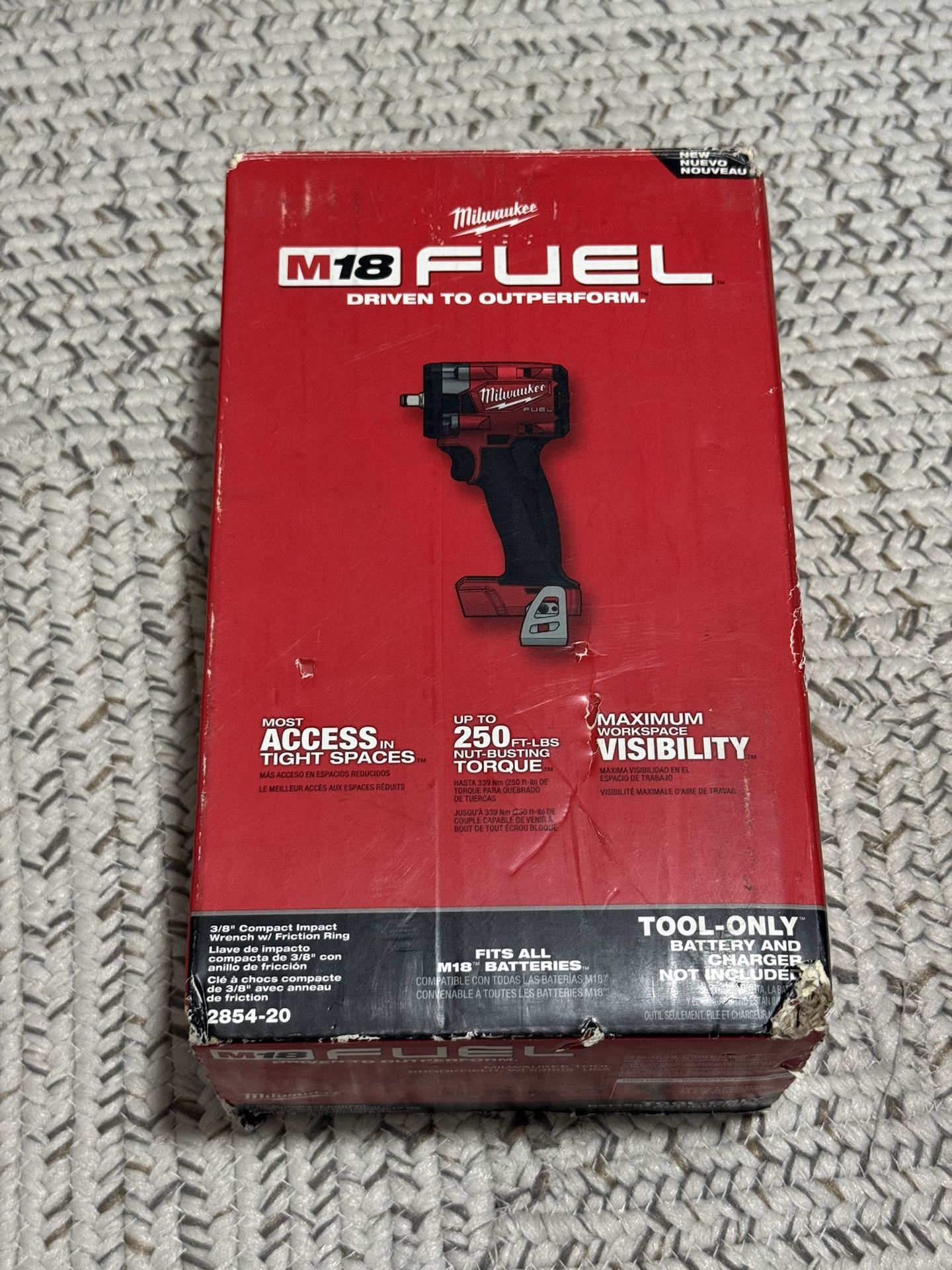 Milwaukee m18 fuel impact wrench 3/8