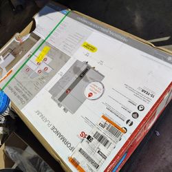 Water Heater Tankless Indoor 9.5 Gas 4 Shower  199,000 BTU