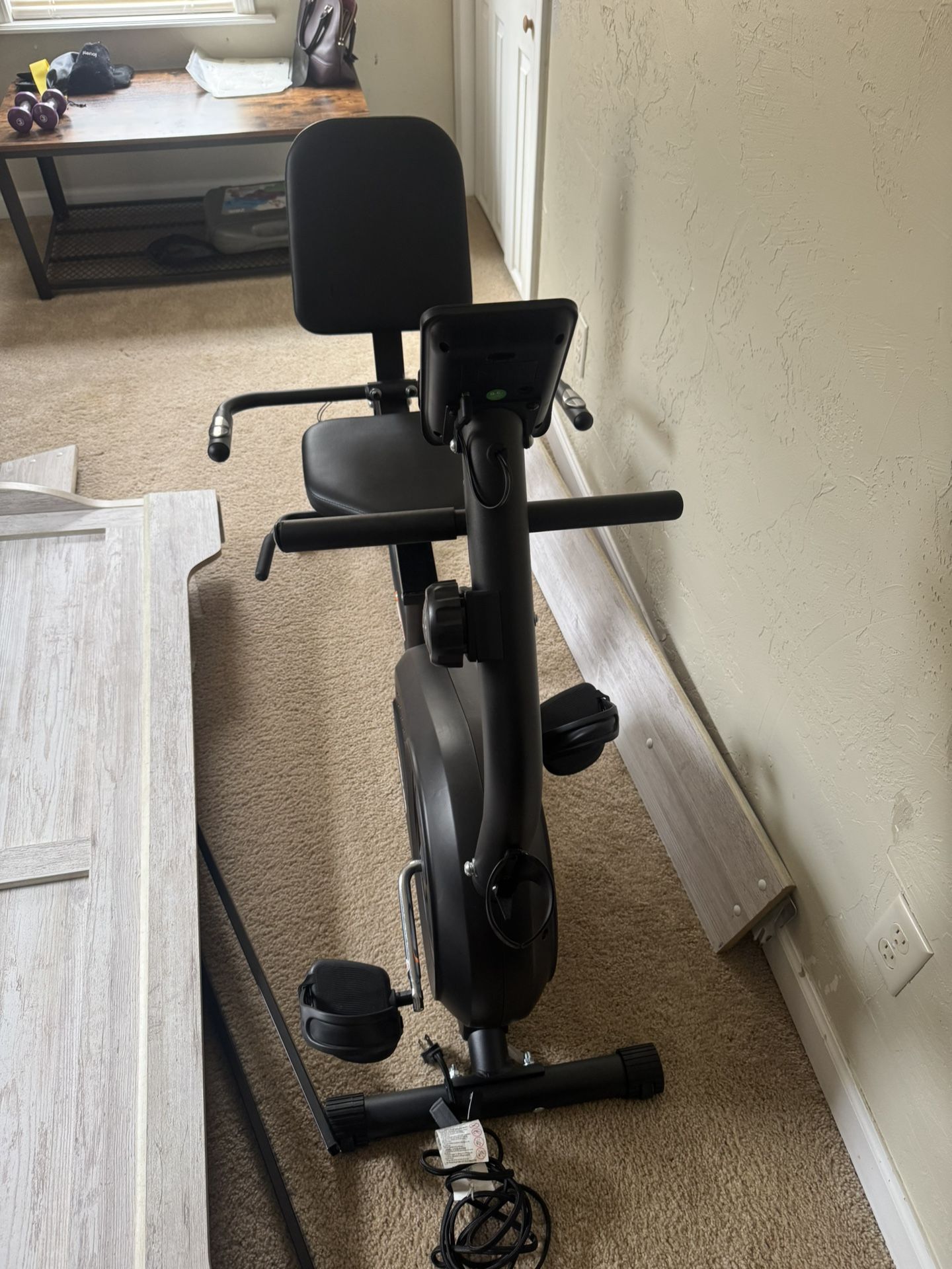 JEEKEE Recumbent Exercise Bike for Seniors,Stationary Bikes for Home, 300LB Capacity & 16 Levels Magnetic Resistance, Heart Rate Handle