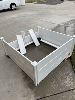 Whelping box for puppies