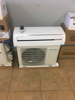 Mini splits, duct less systems,aire acondicionado sin ductos 12,000 btu