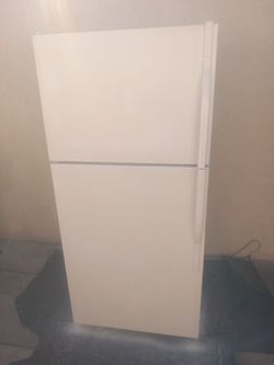 For Sale Kenmore Refrigerator