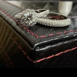 1.5carat Moissanite engagement/wedding band 925 Sterling Silver size 7