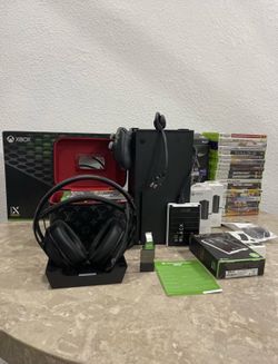 Xbox Series X Lot 21 360 Games, Rig Headset, 1tb Card, 5tb Drive, 1m Pass+ More!