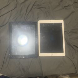 2 iPads 