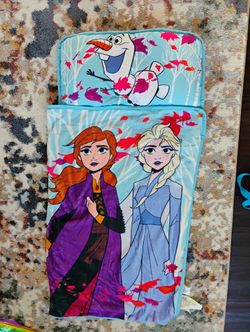 Blanket School With Pillow