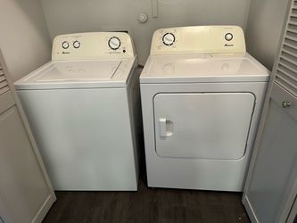 Amana Washer & Dryer Set (Lavadora y Secadora)