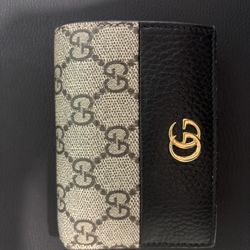 Gucci Wallet Authentic
