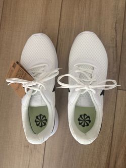 Nike Tanjun Sneakers – Men’s Size 7 – Women’s 8.5