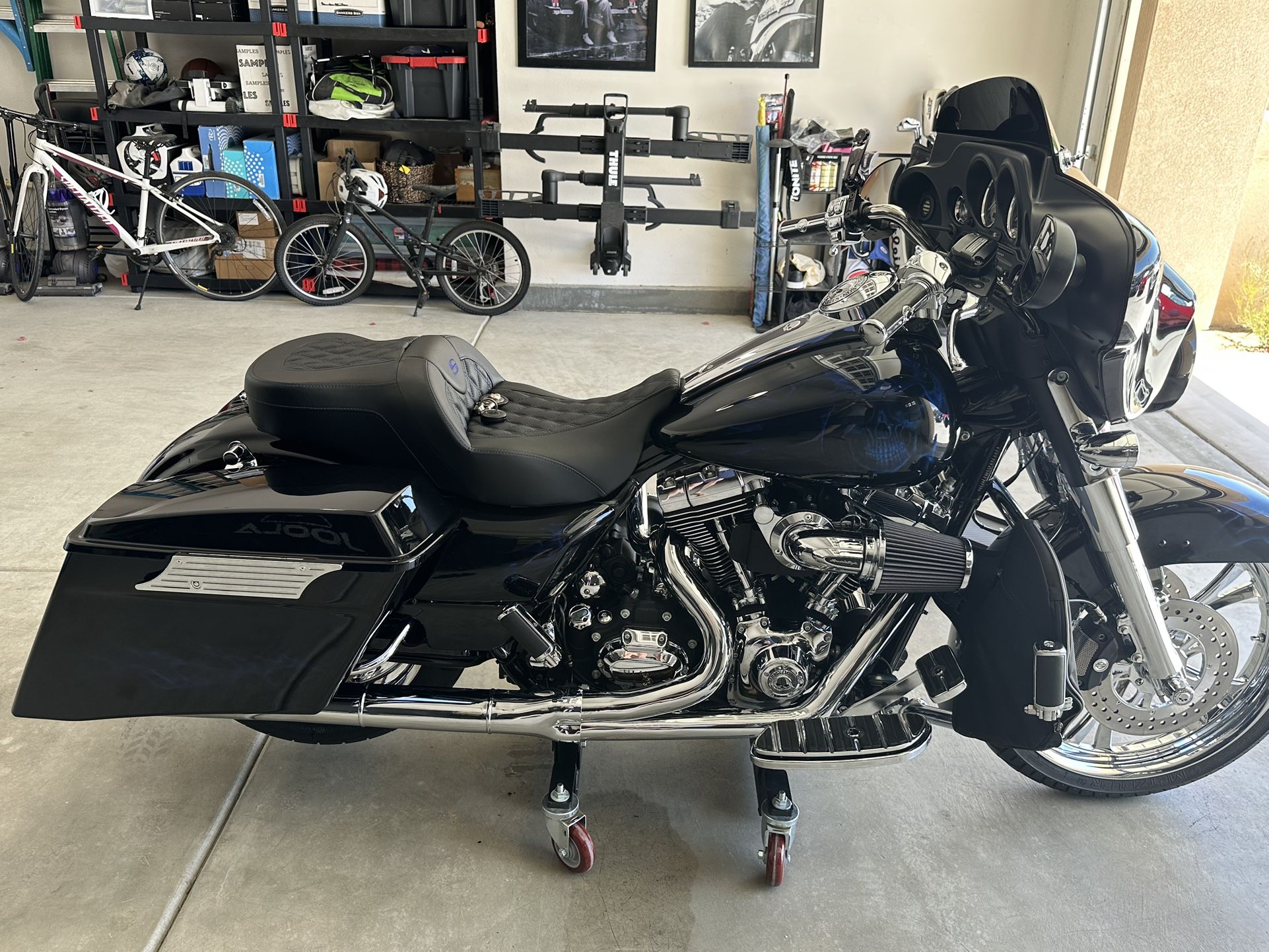 2010 Harley Davidson FLHX
