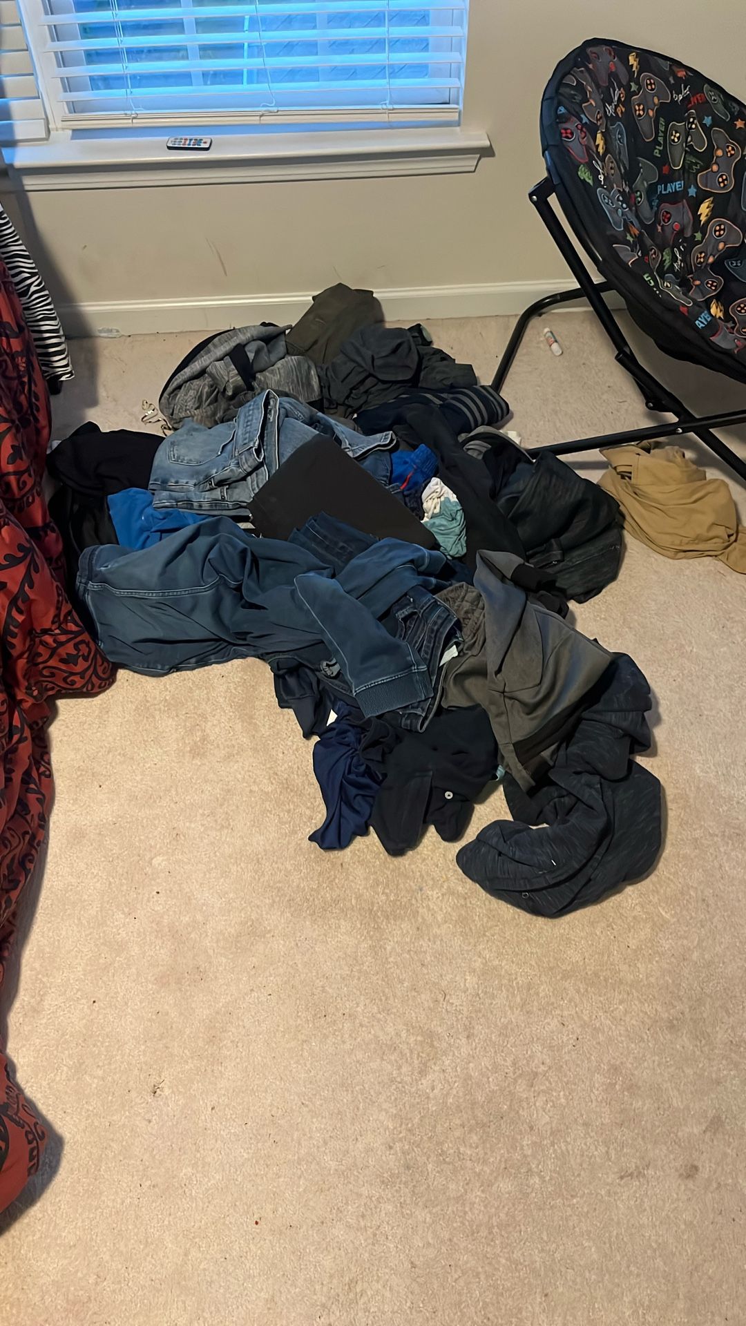 Pack Of Pants Sizes 10-14 Jeans And Sweatpants 