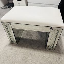 Vanity bench/ stool