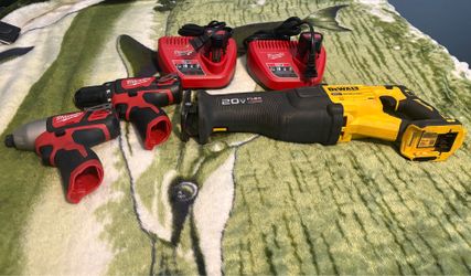 Milwaukee & DeWalt Tool Bundle – Like New – $215 OBO