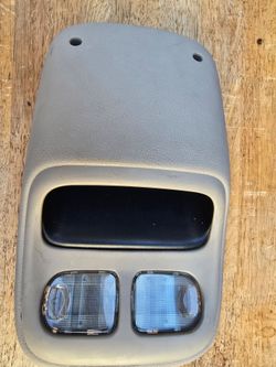 1996 Dodge Ram console interior light.