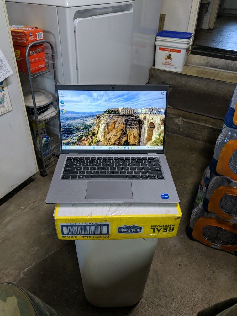 Dell Latitude 5420 14" 11 Gen i5 16gb 500gb SSD