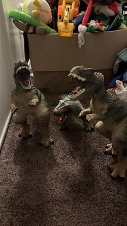 3 dinosaurios