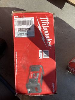 Milwaukee Job site Radio