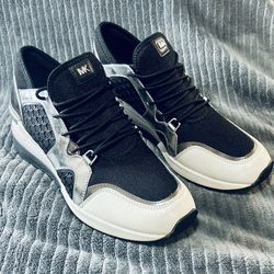 Michael Kors shoes Women’s size 8.5M