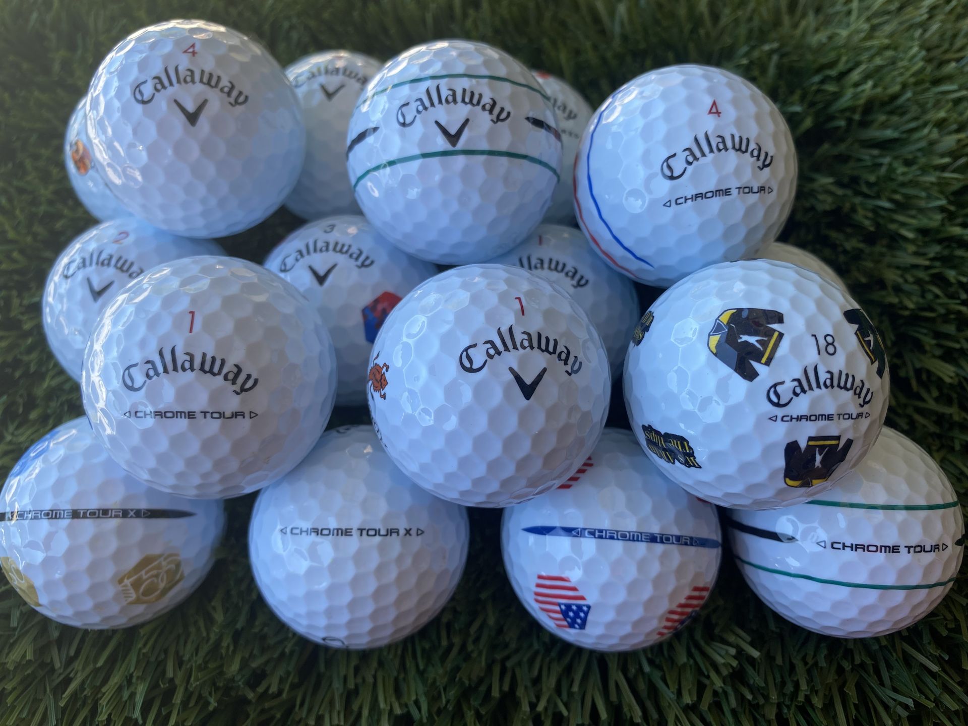 18 Callaways chrome tour golf ⛳️ balls