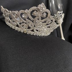 Tiara And Quince Toasting Glass