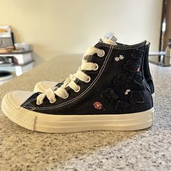 Converse Chuck Taylor All Star 3D Flowers – Women’s High Top – Size 7.5 (24.5 cm / EU 38) – Brand New