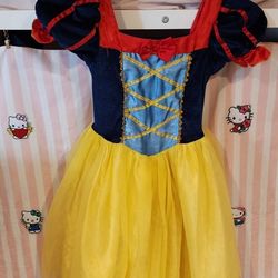 Halloween Costume Snow White