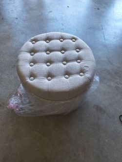 Round Tufted Ottoman in Beige Fabric