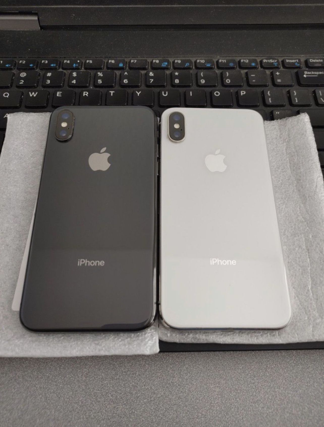 IPHONE X 64GB SILVER UNLOCKED