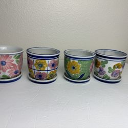 Flower Pots Set Of 4 Like New