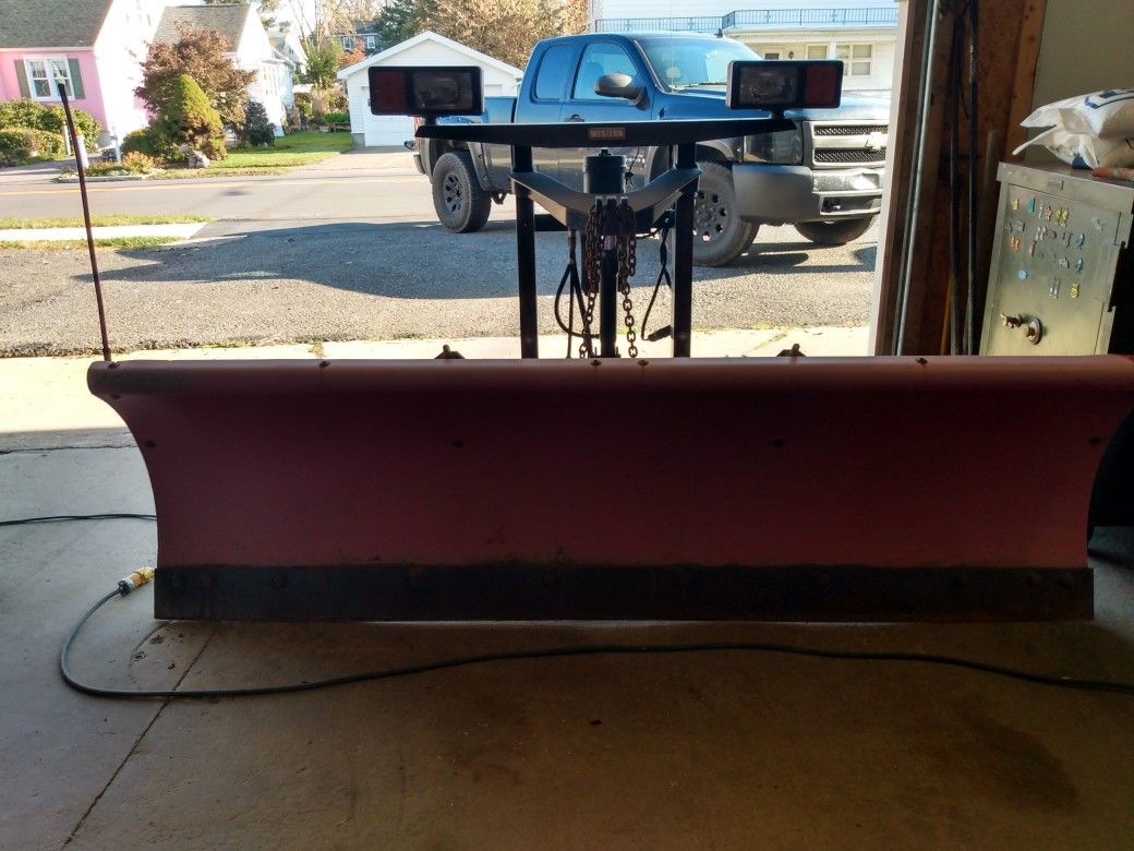 Poly Western Ultra Mount Snow Plow Mid Weight 7.5