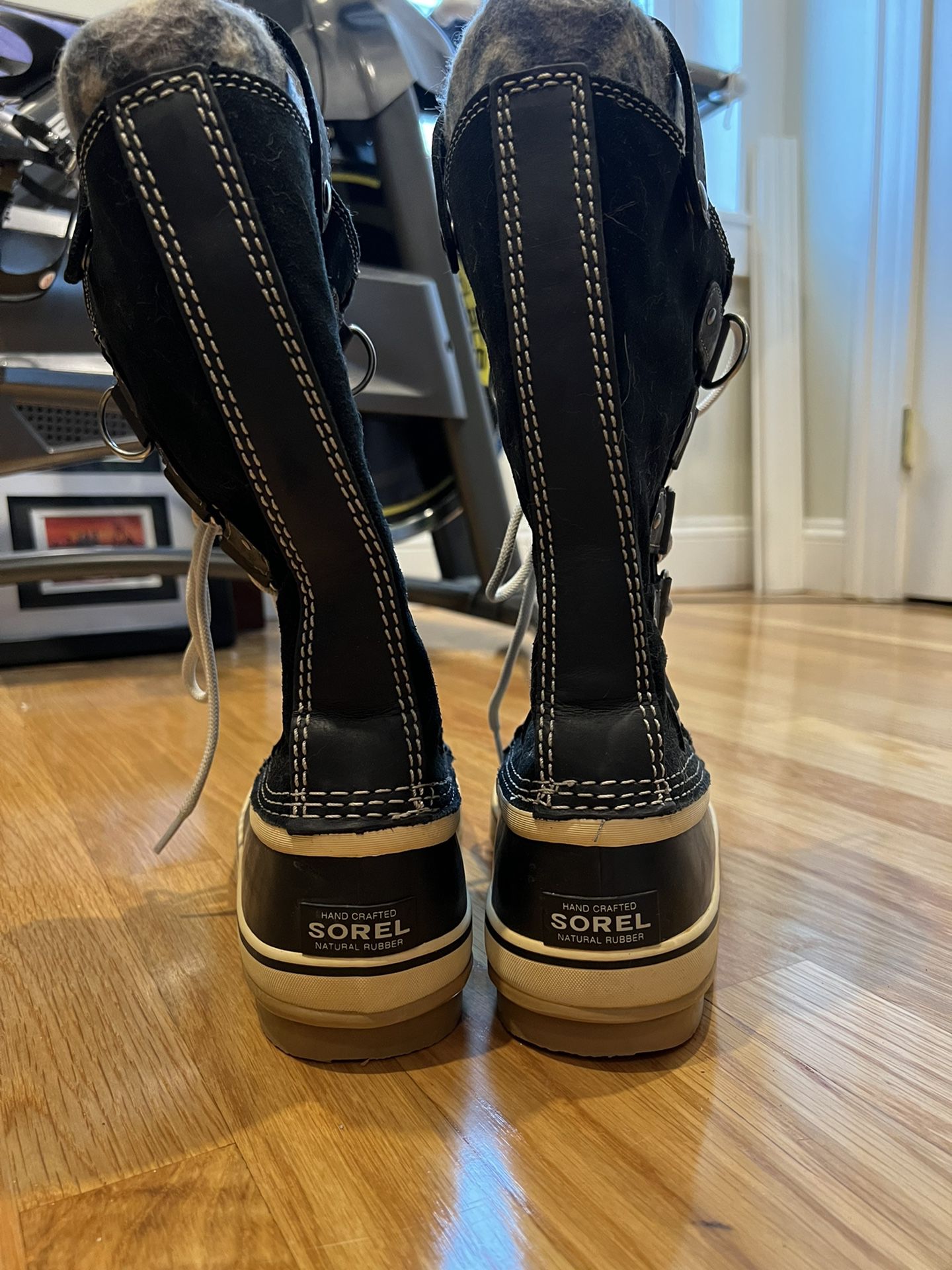 Sorel Boots Women 8.5