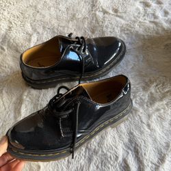 Dr. Marten Shoes 