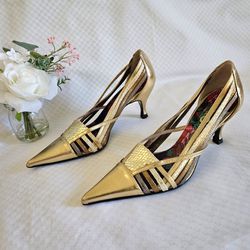Women's Dolce & Gabbana Metallic Gold Leather Pump Kitten Heels Size 7 US (LIMITED EDITION)
