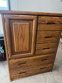 Oak Wood Gentleman's Chest Dresser