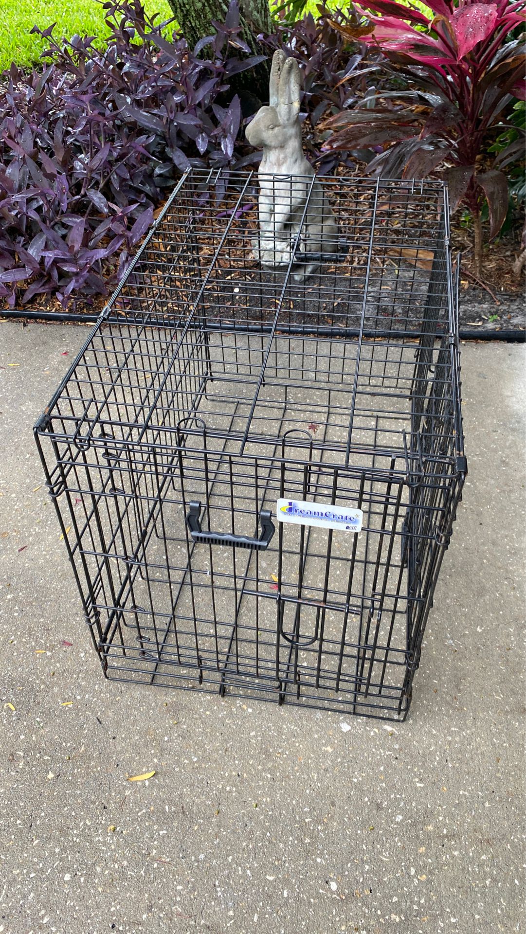 Dog crate without liner
