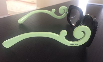 Prada sunglasses!!