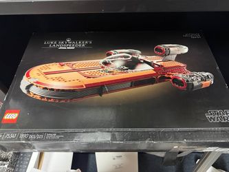 LEGO Star Wars Ultimate Collector Series Luke Skywalker's Landspeeder 75341