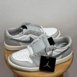 Jordan 1 Low OG “Year Of The Snake”