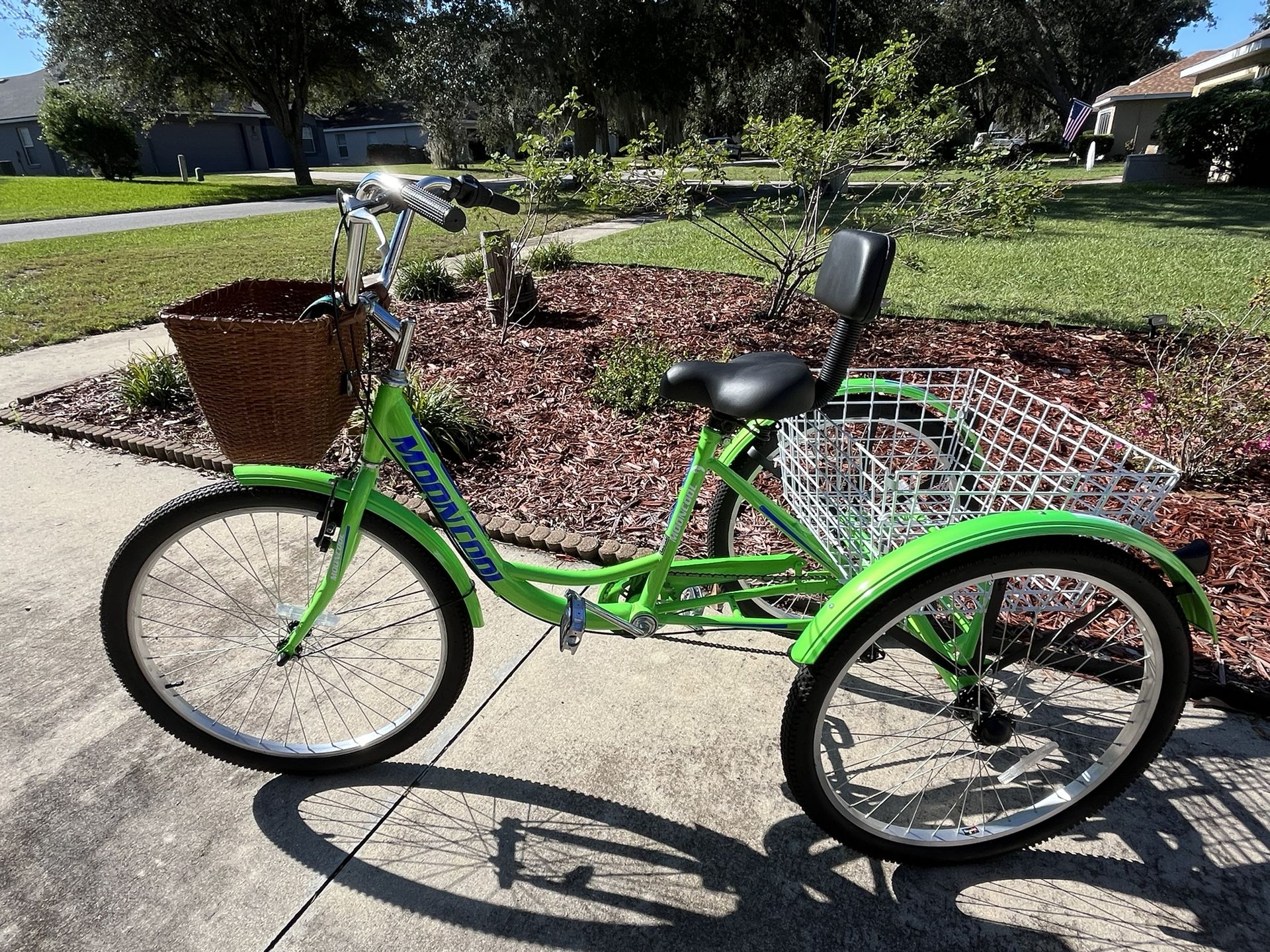 3 Wheel Bike 7 Speed 26”tires- Like New