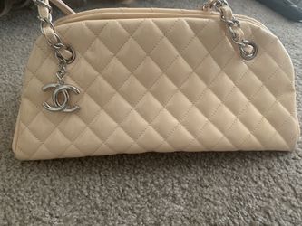 Chanel purse